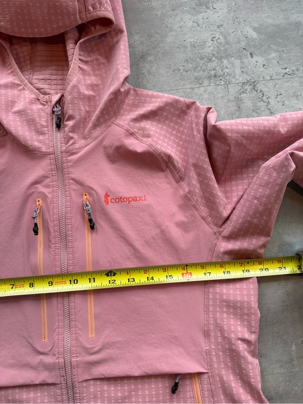 Cotopaxi Yermo Hooded Jacket, Size Medium, Rose - Picture 12 of 13